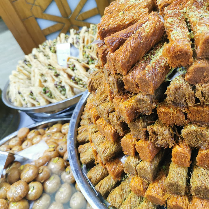 Emessa - Syrian Patisserie حلويات ومخبوزات سورية