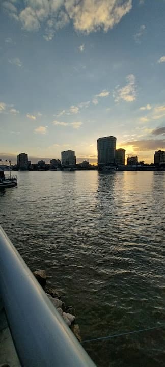 نادى العاملين المدنيين بالقوات المسلحة( بورتو نايل )