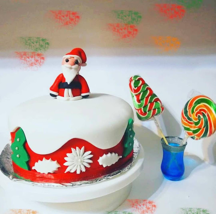 Cakes & Bakes Dessert