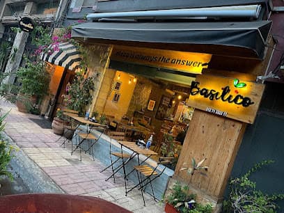 Basilico Pizzaria - بازيليكو بيتزا
