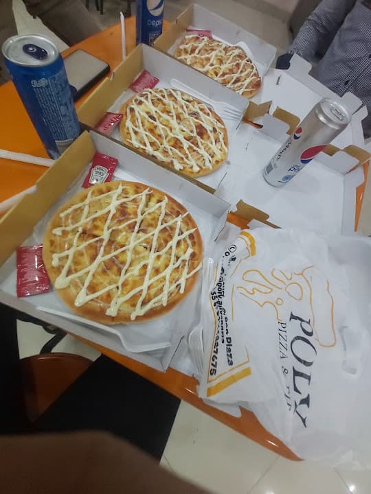 Poly pizza & pie - بولي بيتزا
