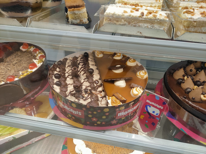 monginis shubra el khema