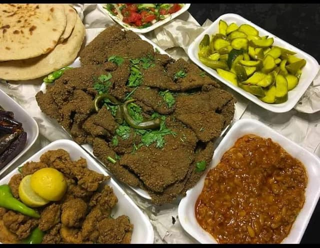مطعم حمزه -  Hamza restaurant