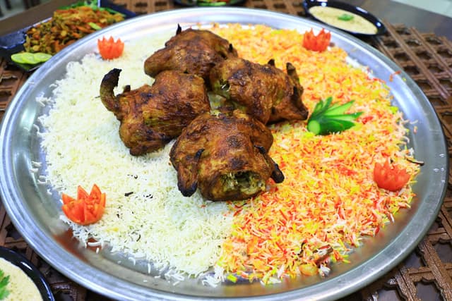 مطعم شواية ونص اليمني