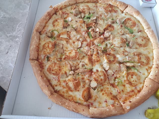 Papa John's pizza- بابا جونز بيتزا