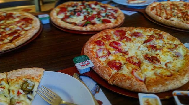 Papa Johns Pizza- بابا جونز بيتزا