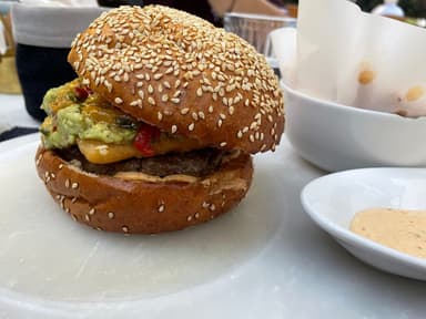 Charlie's Korba - تشارليز كوبرا