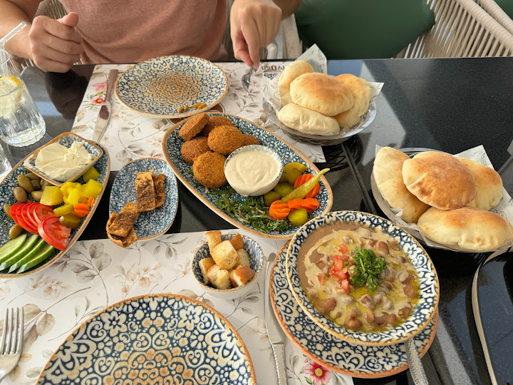 مطعم الحلابAl HaLLaB