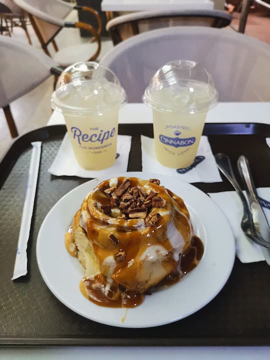 cinnabon city center - سينابون