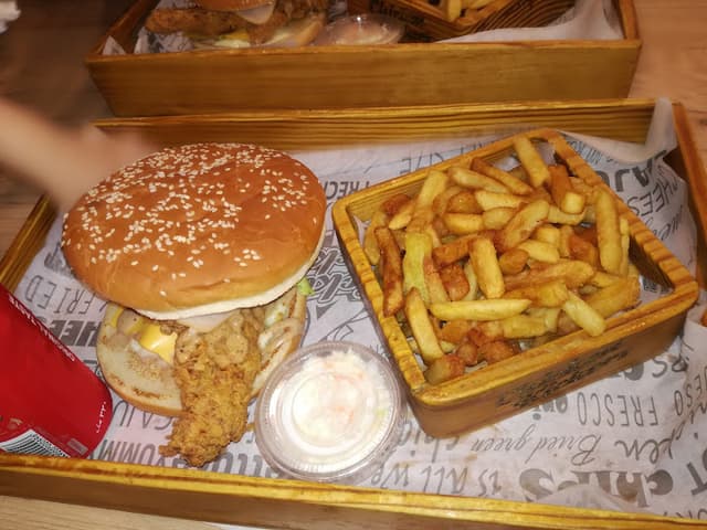 Chicken Kickers - تشيكين كيكرز