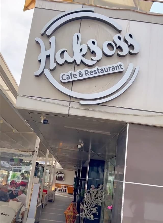 Haksoss Cafe & Restaurant
