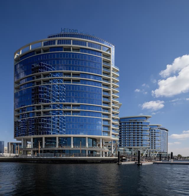 هيلتون دبي كريك هوتل وريزيدنسز - Hilton Dubai Creek Hotel & Residences