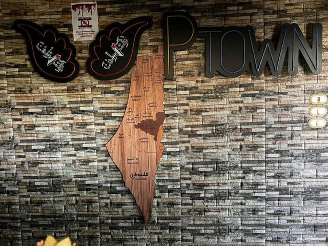 Up Town Café&Resturant