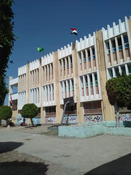 مدرسة حسنين الشناوي للتعليم الاساسي