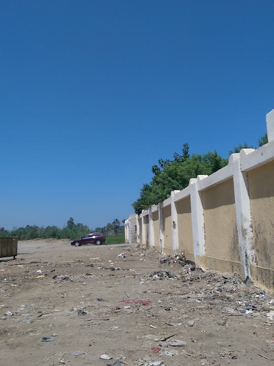 مدرسة ثانوية صناعية للبنات