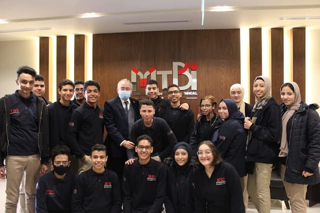 مدرسة مصر للتكنولوجيا الحيوية