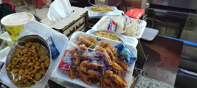 مطعم سمكمك العلمي للمأكولات البحرية