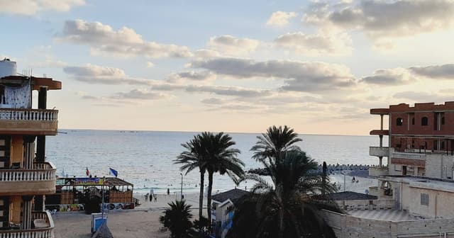 قرية بلوبيتش الابيض