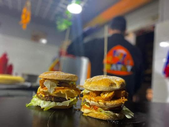 مطعم بطوط كريب