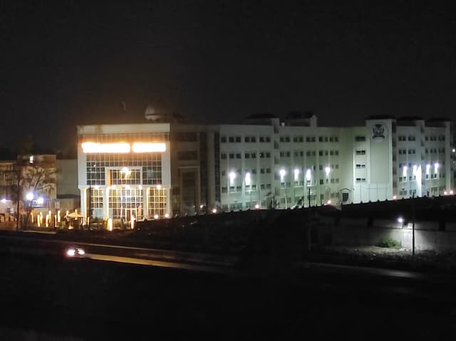 طيبه مودرن سكولز