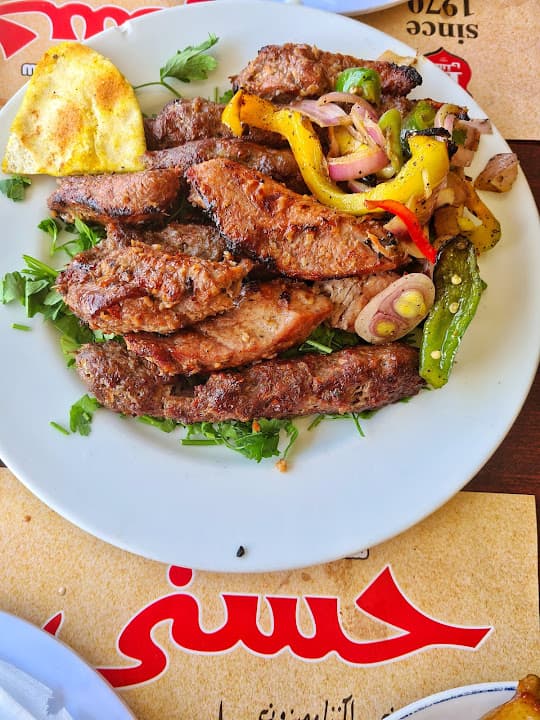 مطعم حسنى زهراء المعادى - Hosny Restaurant