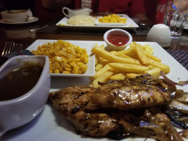 Steak Out Oasis - ستيك أوت