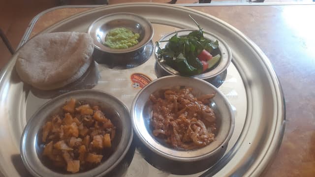 Um Hassan Sudanese Restaurant - أم حسن