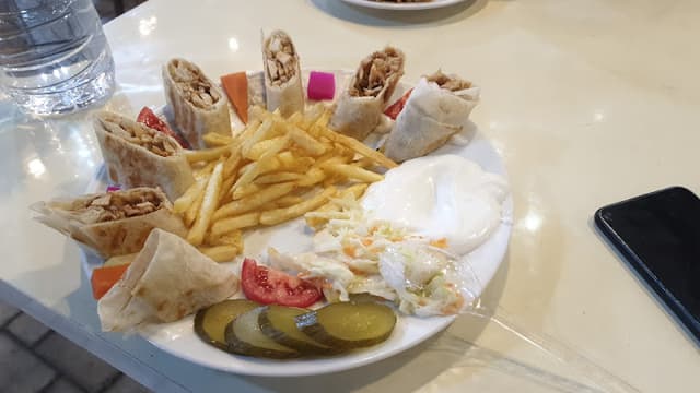 مطعم شاميات للمأكولات السوريه Shamyat Restaurante
