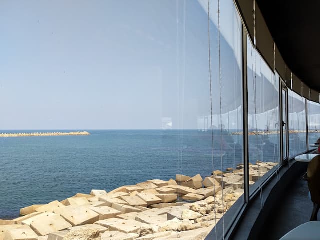 La Mer Restaurant Complex