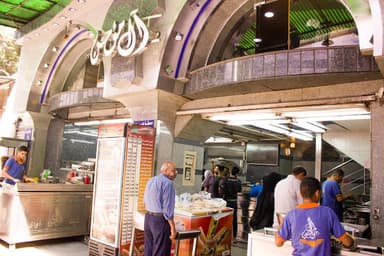 مطعم مؤمن فول و طعميه