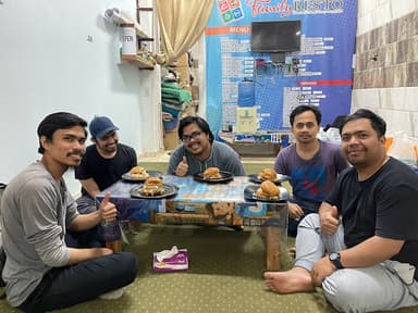 Burger Nusantara family resto