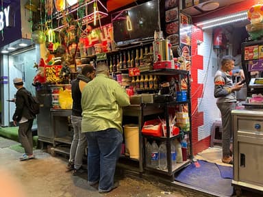 وليد هم هم سندوتش لذيذ