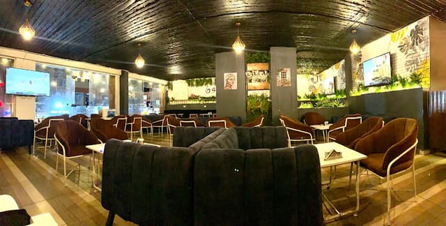 The Balcon restaurant and cafe