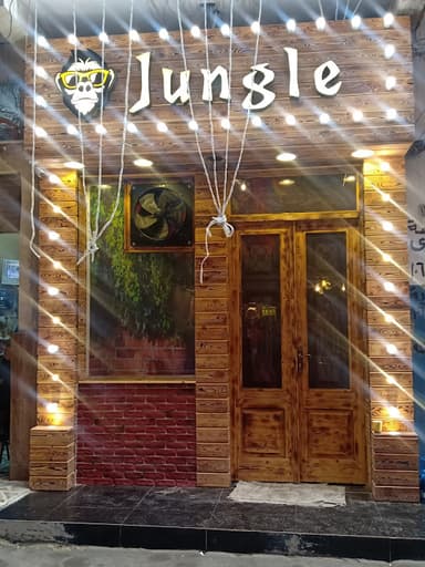 Jungle playstation cafe