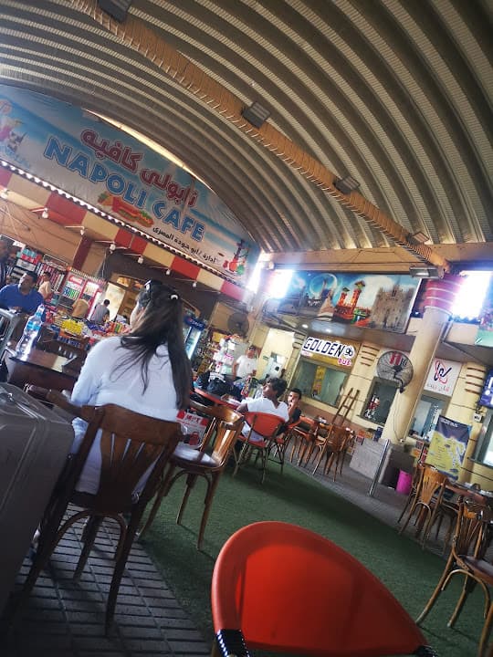 قهوة و كافيه انتبه منهم واسئل الاسعار قبل