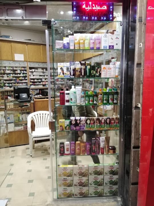 صيدلية دكتور أنس جابر مديرها د/ محمد الشاذلي