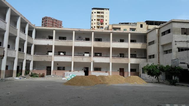 مدرسة الباب الاخضر