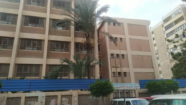Manhal Al Maarefa High School for Boys