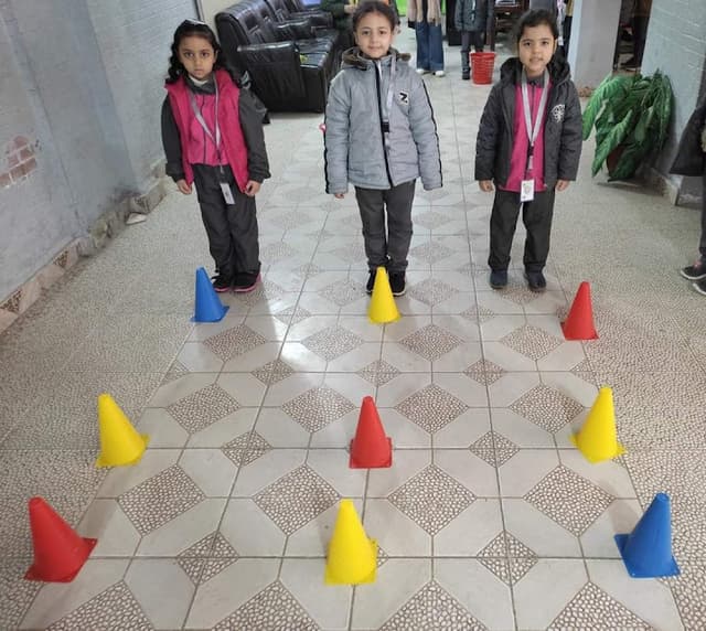 Thamareh El Haya Language School