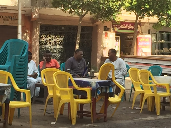 كافي شوب بين القصرين