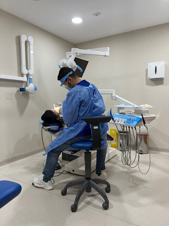 OneHealth - Sheikh Zayed Medical Center (Park Street Mall)