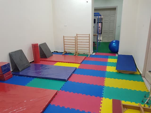 Care Center for intensive pediatrics physical therapy (مركز رعاية للعلاج الطبيعي المكثف للأطفال )