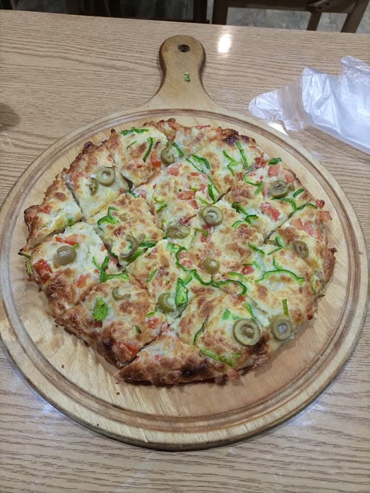 بيتزا بلدي Pizza Balady