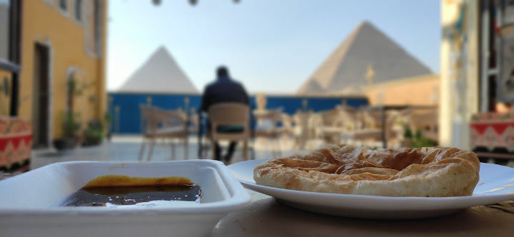 Comfort Pyramids Café & Restaurant