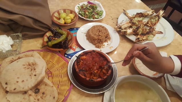 بيتزا وفطائر الحسينى