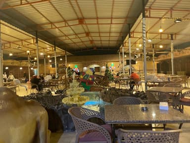 قرية الواحة للمشويات والمأكولات البدويه