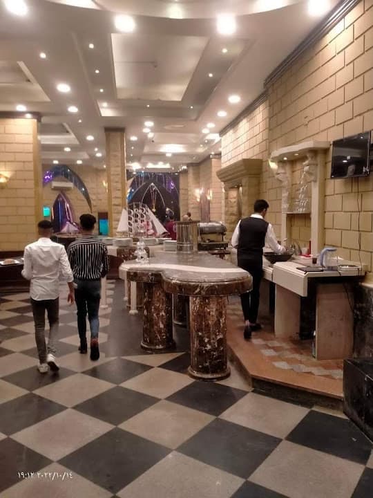 مطعم اسماك ابن عز