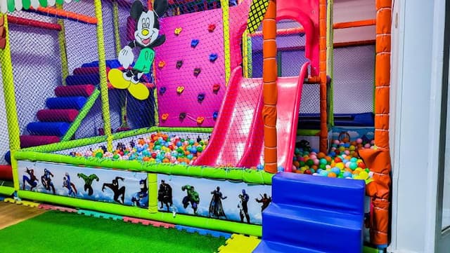 اكاديمية ايمى