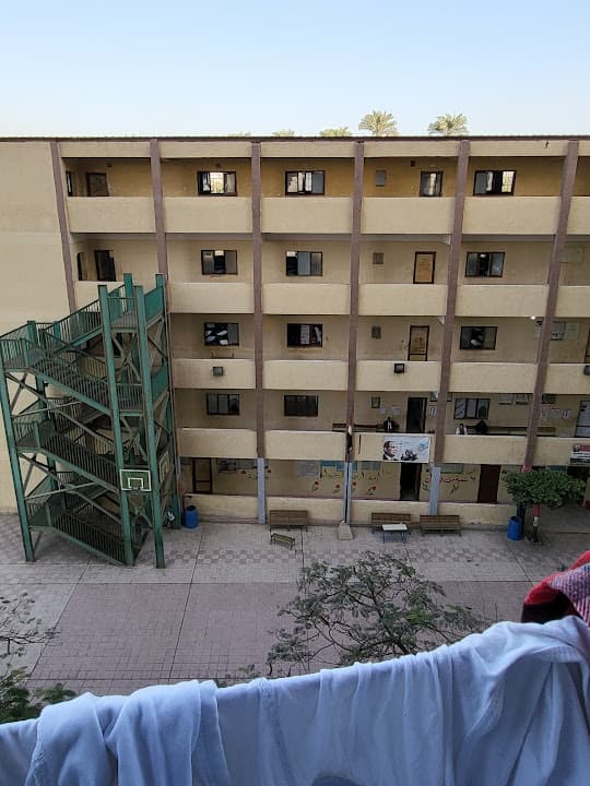 Al Eaqid Sate' Al-Nomani Girls School