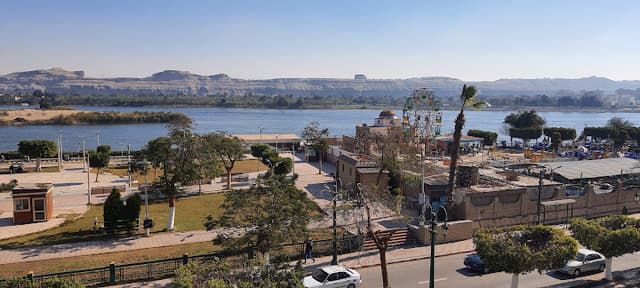 King Akhenaton Hotel